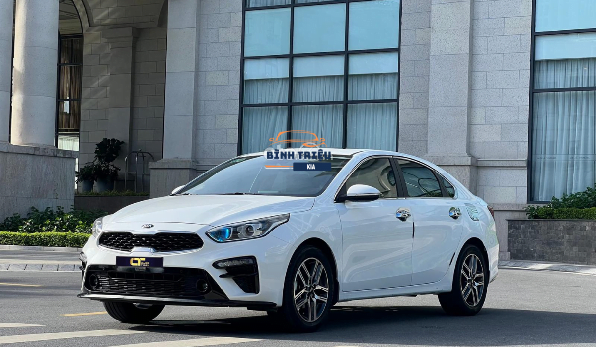 Kia Cerato 2020: giá bán, thông số kỹ thuật và so sánh với các dòng xe khác